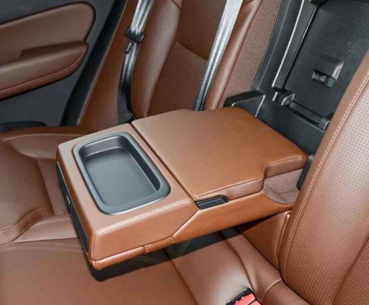 沃爾沃XC60新能源-沃爾沃XC60插電式混動 2026款 插電式混動 長續航四驅智雅豪華版