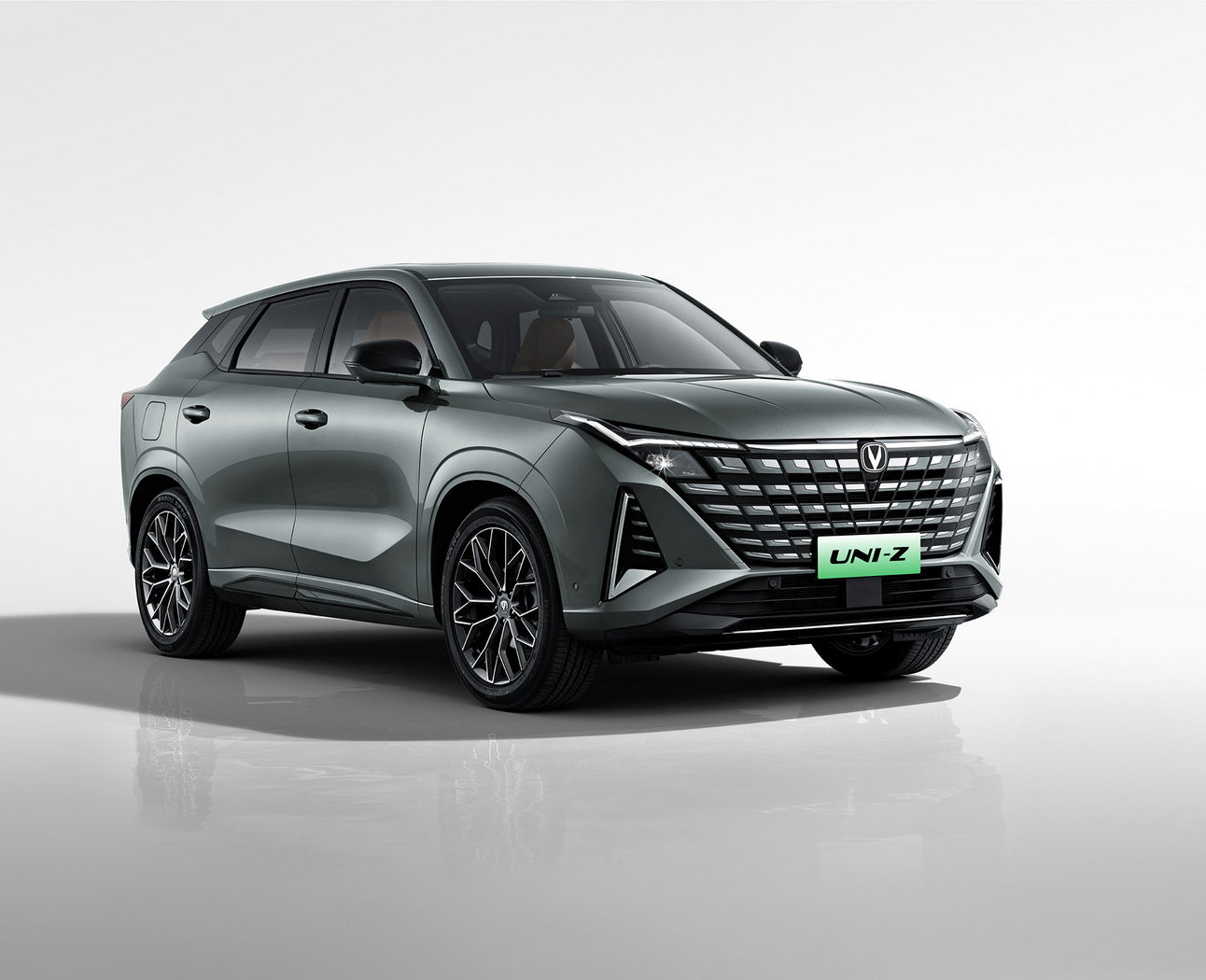 長(zhǎng)安汽車-長(zhǎng)安UNI-Z