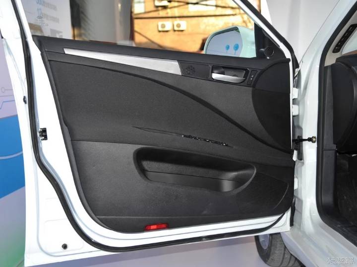 華泰新能源-路盛S5 iEV230