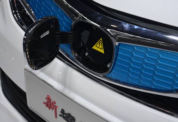 長安汽車-逸動EV