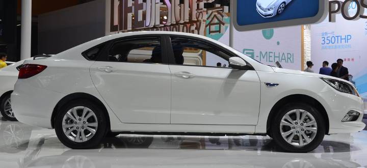 長(zhǎng)安汽車(chē)-逸動(dòng)EV
