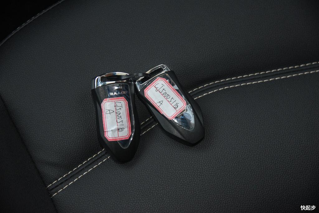眾泰-T300EV