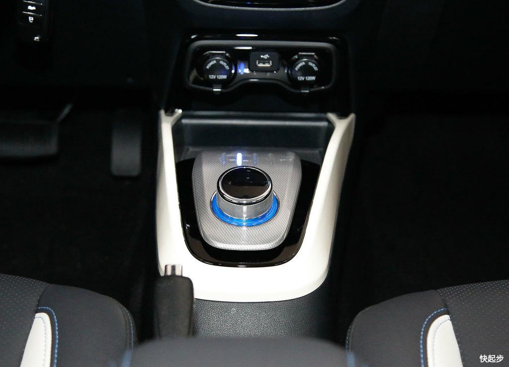 長安汽車-長安CS15EV