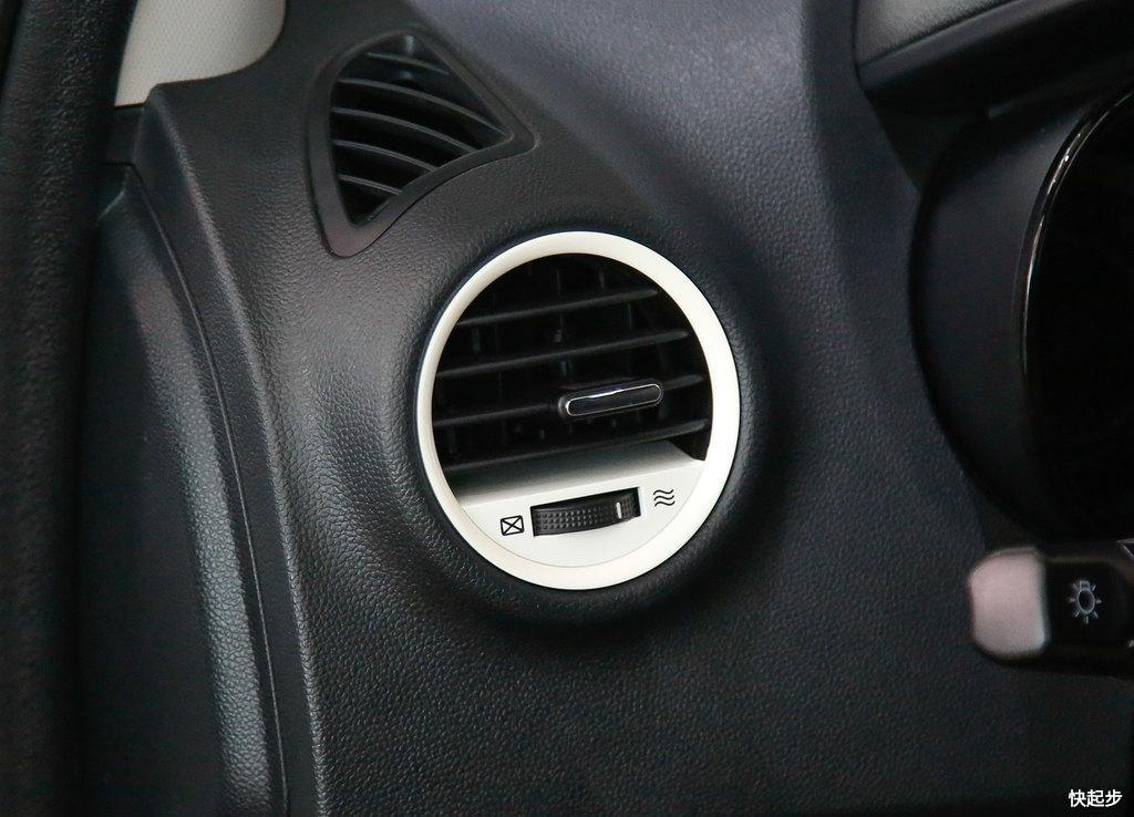 長安汽車-長安CS15EV