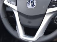 長(zhǎng)安汽車(chē)逸動(dòng)EV