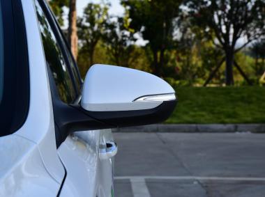 長安汽車逸動EV