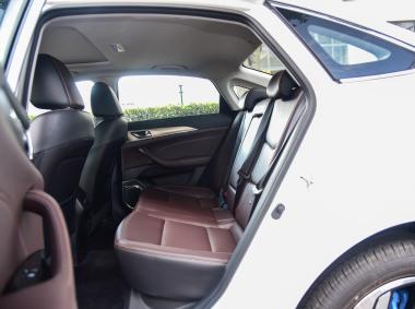 長安汽車逸動EV