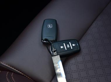長安汽車逸動EV