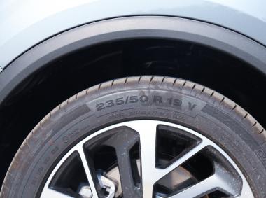 領(lǐng)克領(lǐng)克01 PHEV