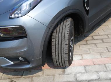 領(lǐng)克領(lǐng)克01 PHEV