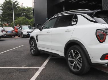 領(lǐng)克領(lǐng)克01 PHEV