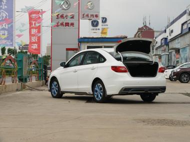 東風風行風行景逸S50EV