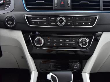 東風風行風行景逸S50EV