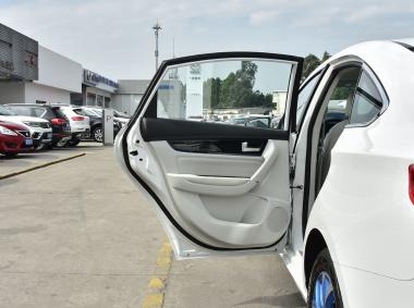 東風風行風行景逸S50EV