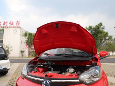江鈴集團(tuán)新能源江鈴E200N