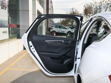 比亞迪比亞迪秦Pro EV
