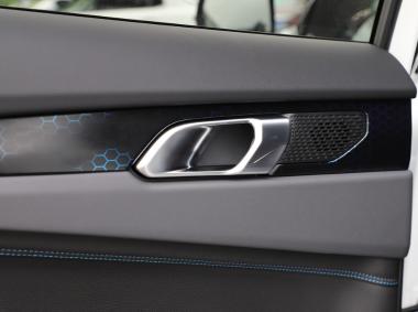 領(lǐng)克領(lǐng)克01 PHEV