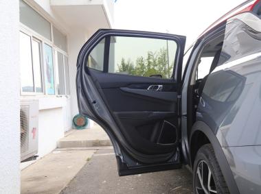 領(lǐng)克領(lǐng)克01 PHEV