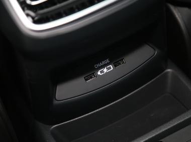 領(lǐng)克-領(lǐng)克01 PHEV