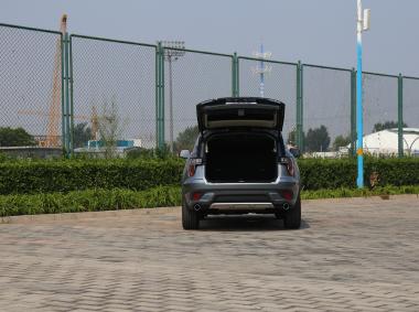 領(lǐng)克領(lǐng)克01 PHEV