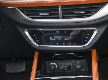 眾泰-T300EV
