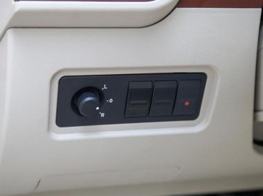 裕路裕路EV2