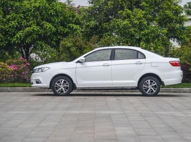 力帆汽車(chē)力帆650 EV