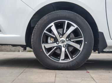 力帆汽車力帆650 EV