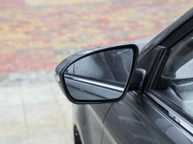 力帆汽車(chē)力帆650 EV