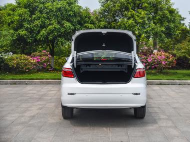 力帆汽車力帆650 EV