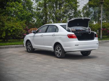 力帆汽車力帆650 EV