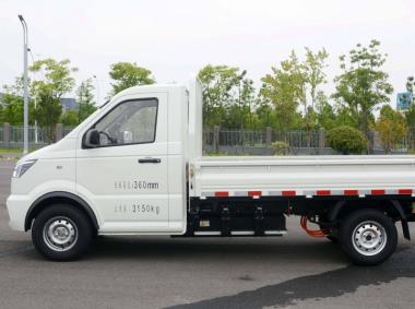新吉奧汽車-新吉奧汽車-吉奧帥艦