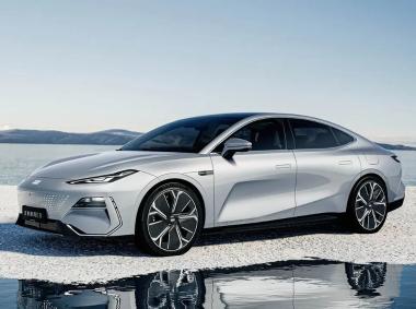 吉利汽車銀河E8