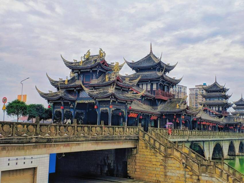 羅江太平廊橋