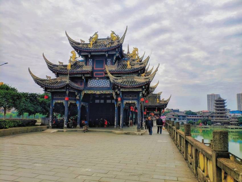 羅江太平廊橋