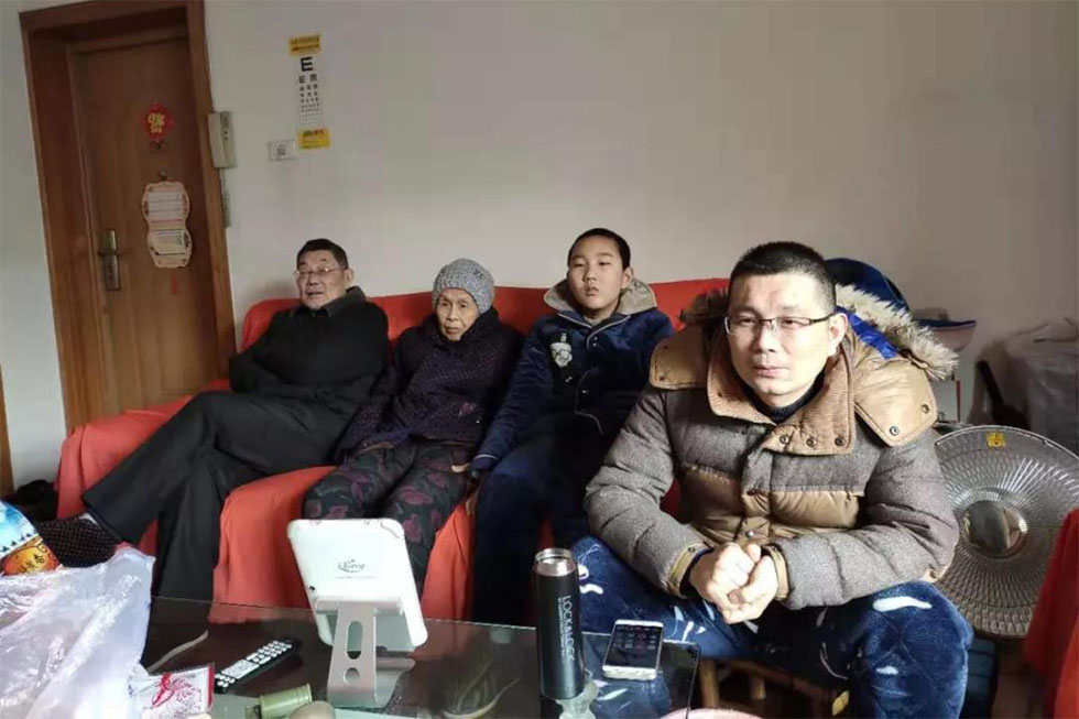 支持疫情防控，他主動推遲了婚禮！