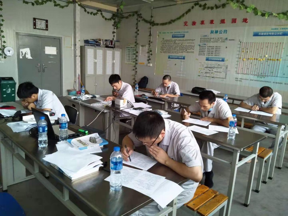 為工匠成長筑平臺、搭舞臺、設擂臺