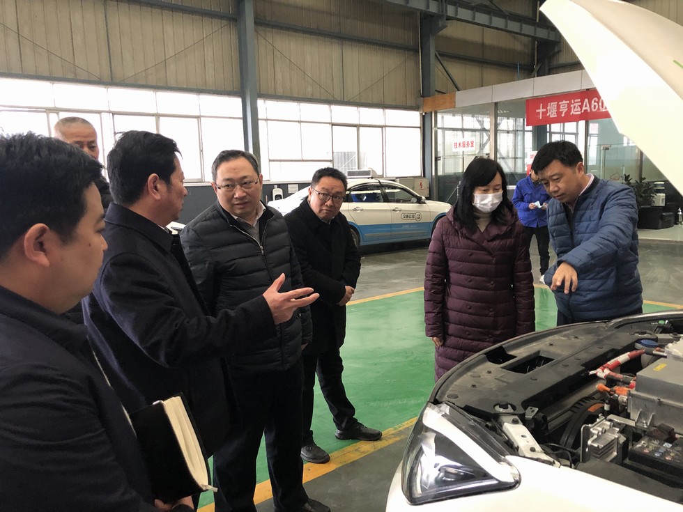 東風(fēng)乘用車公司：全員三比三看 爭相建功營銷
