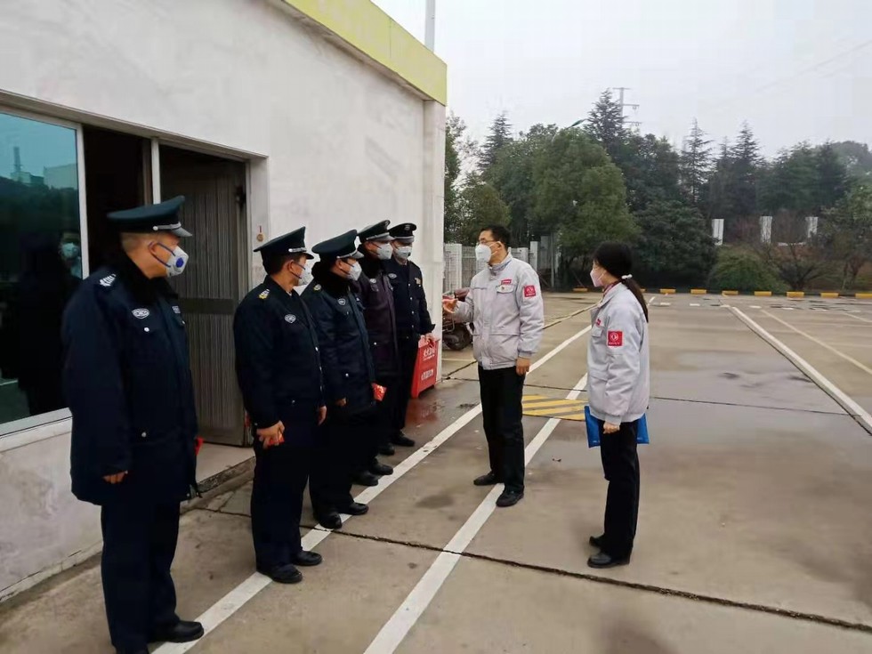 東風汽車股份各級黨組織帶領黨員全力戰疫