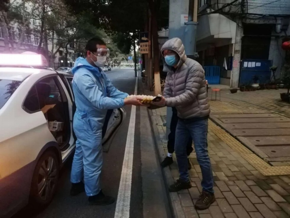 力保民生 勇毅逆行
