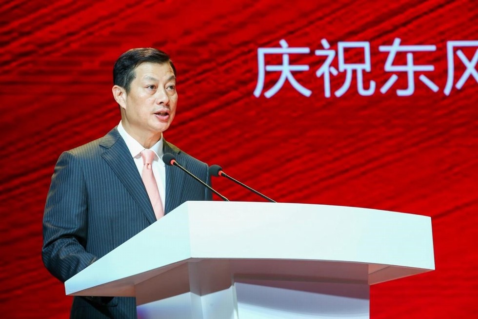 建言獻策履職忙 東風公司兩會代表委員赴京參會
