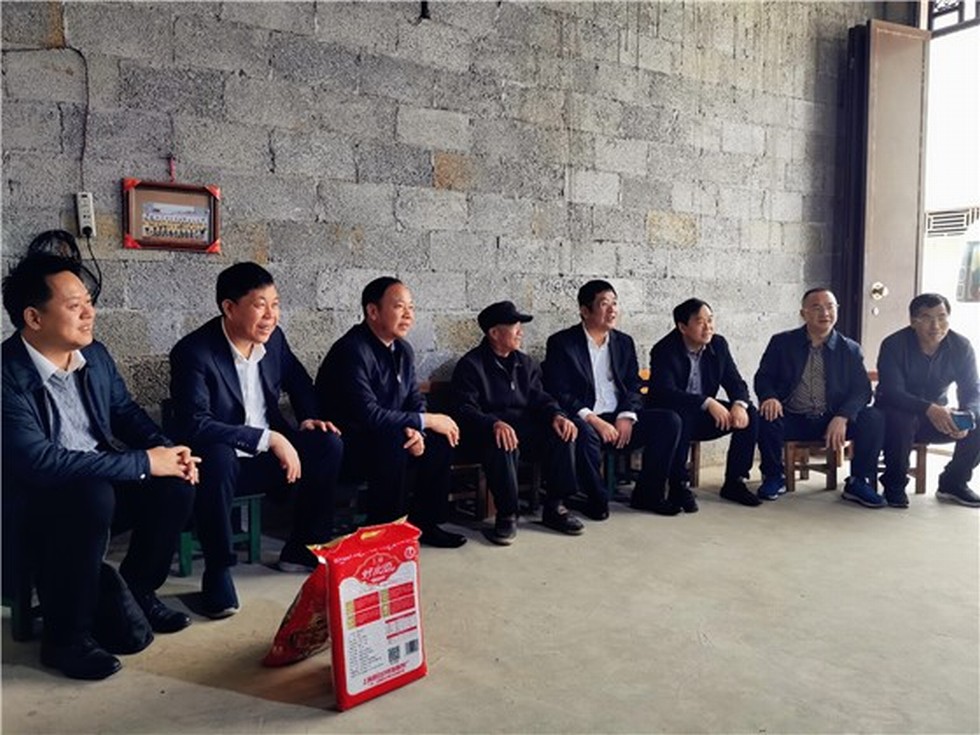 【圖片背后的扶貧故事】趙書良一行赴廣西馬山縣扶貧攻堅調研