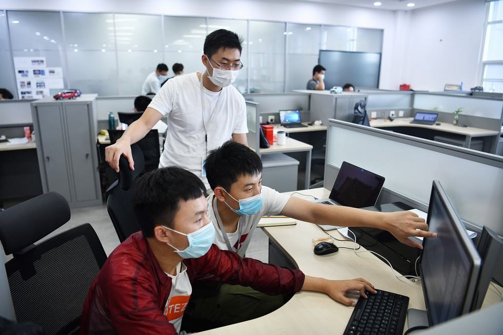 走進嵐圖 發現奮斗的小伙伴