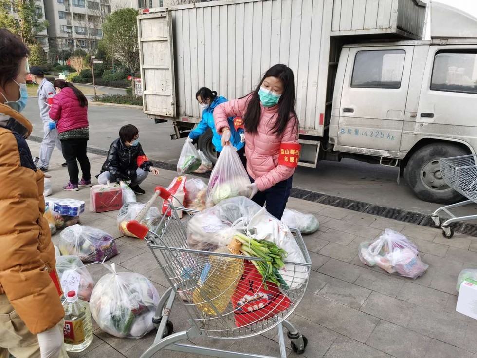 她們，在抗疫戰場綻放別樣芳華