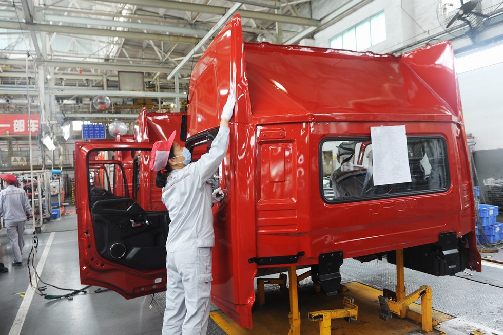 東風商用車冷鏈車駕駛室投入量產