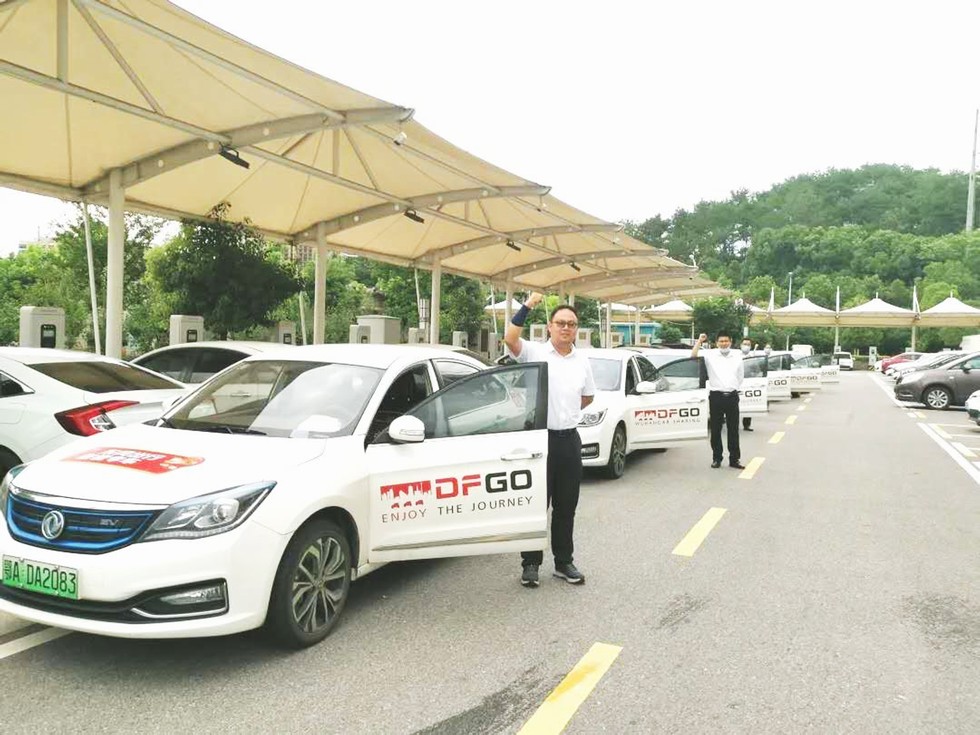 東風愛心送考車隊為廣大考生保駕護航