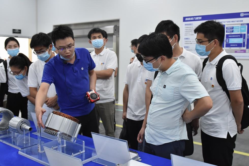 第二十四期東風青年科技創新論壇舉行