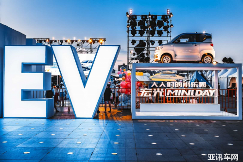 堪稱人民的代步車，宏光MINIEV微型電動汽車來了！