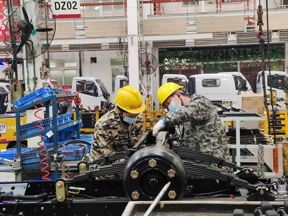 東風(fēng)股份工程車事業(yè)部：增產(chǎn)量 保交付