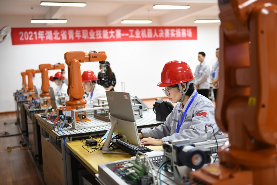 湖北青年職業技能大賽工業機器人決賽舉行